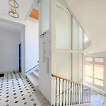 Iris Apartment Backcroisette